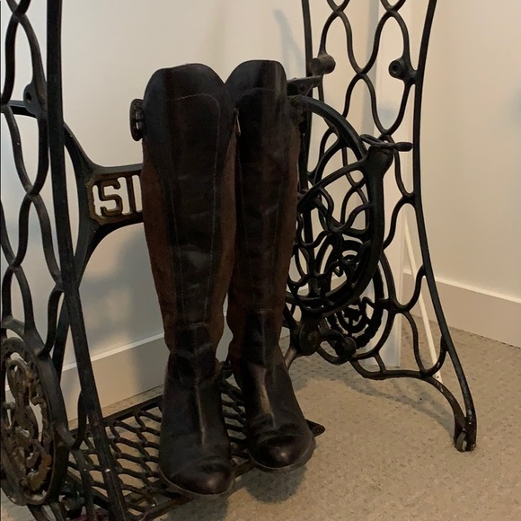 Adrienne Vittadini leather boots